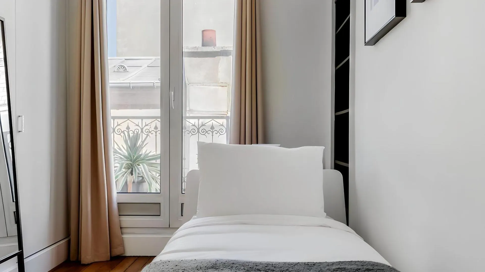 Le Coeur De Saint-Lazare Apartment Paris