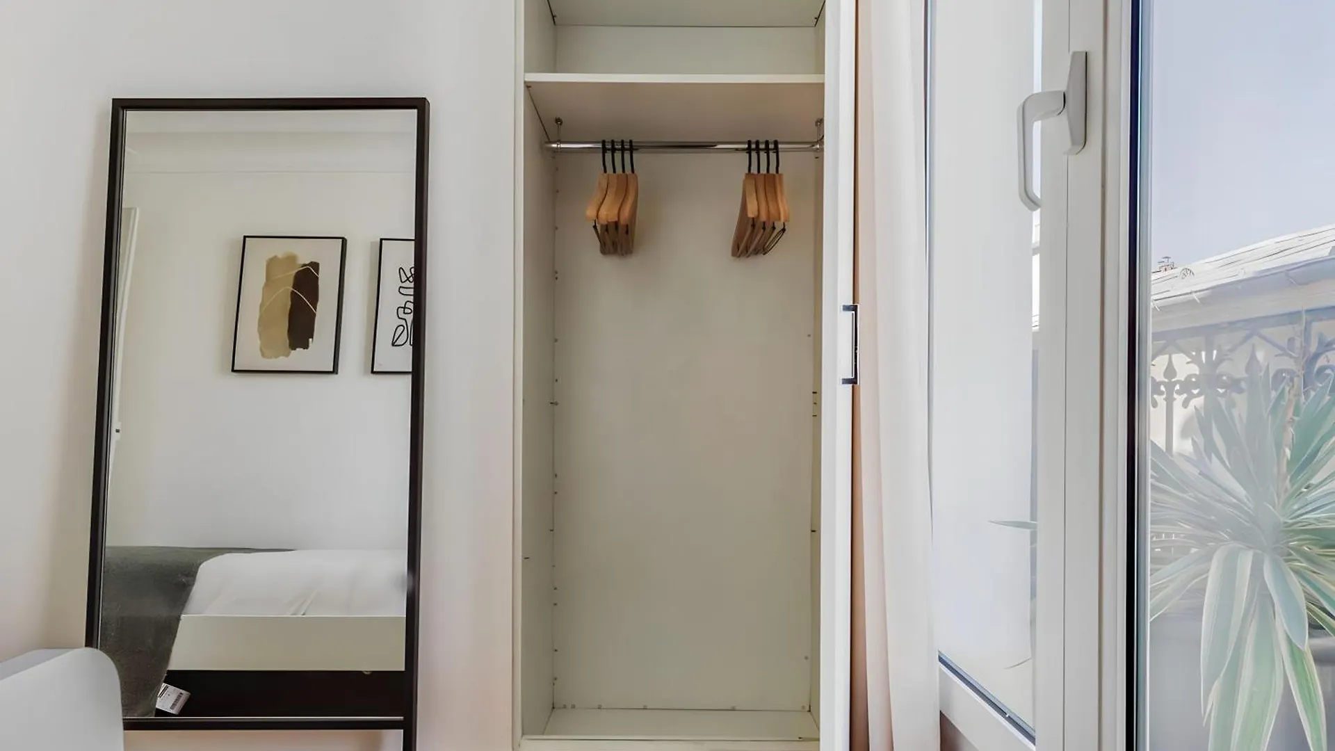 Le Coeur De Saint-Lazare Apartment Paris