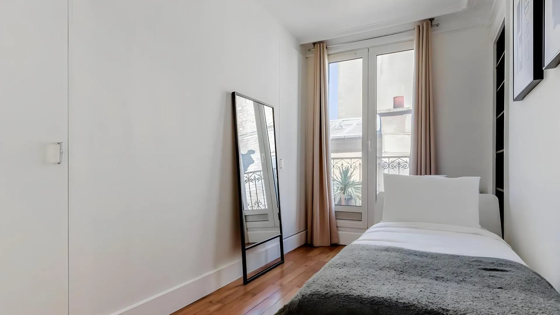 Le Coeur De Saint-Lazare Apartment Paris 0*,